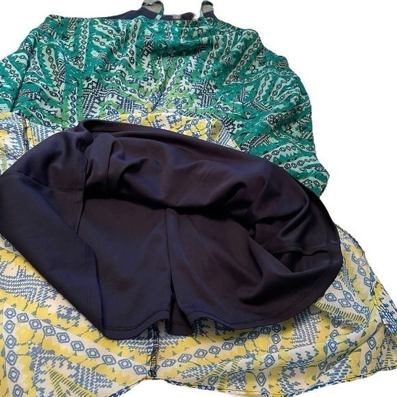 MSK Geometric patterned Handkerchief dress Size Medium- Ombré Effect - Picture 5 of 9